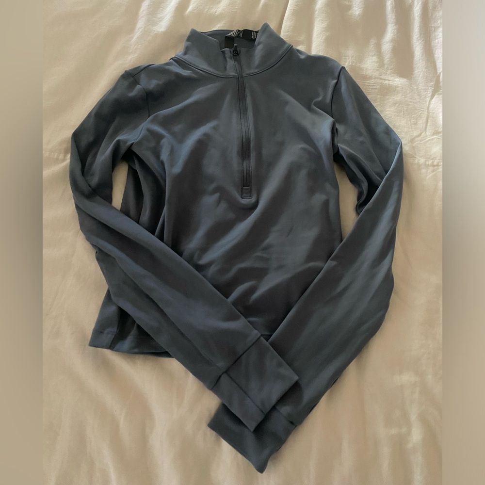 Vuori cropped quarter zip